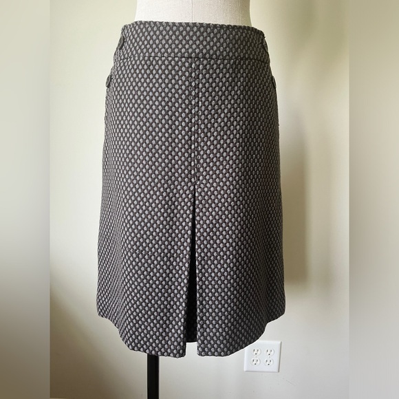 Ann Taylor mini skirt - Picture 4 of 8